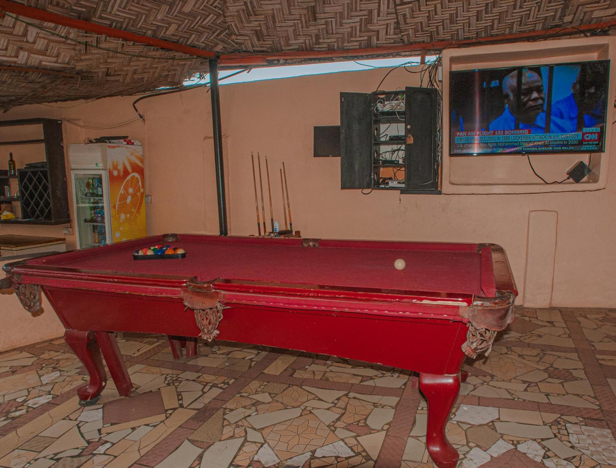 The Jam Lodge Freetown Extérieur photo